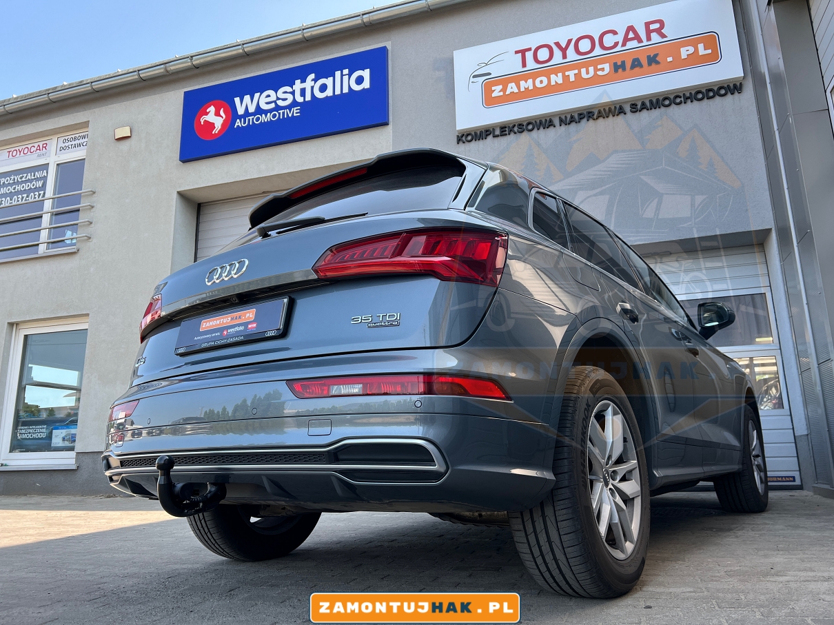 Audi Q5 2020 z zamontowanym hakiem holowniczym Westfalia - dodaj funkcjonalność i wszechstronność do swojego samochodu